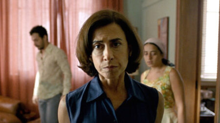 Fernanda Torres em Ainda Estou Aqui concorrendo ao Globo de Ouro e ao Oscar 2025