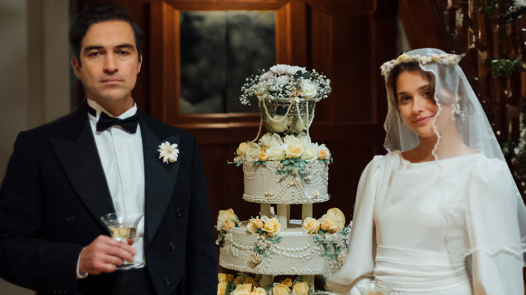 Alfonso Herrera e Nicole Wallace em uma foto promocional de A casa dos espíritos