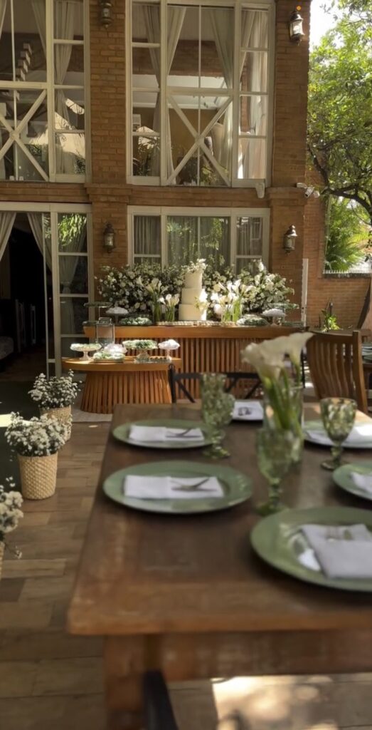 Decoração marrom e verde de casamento 