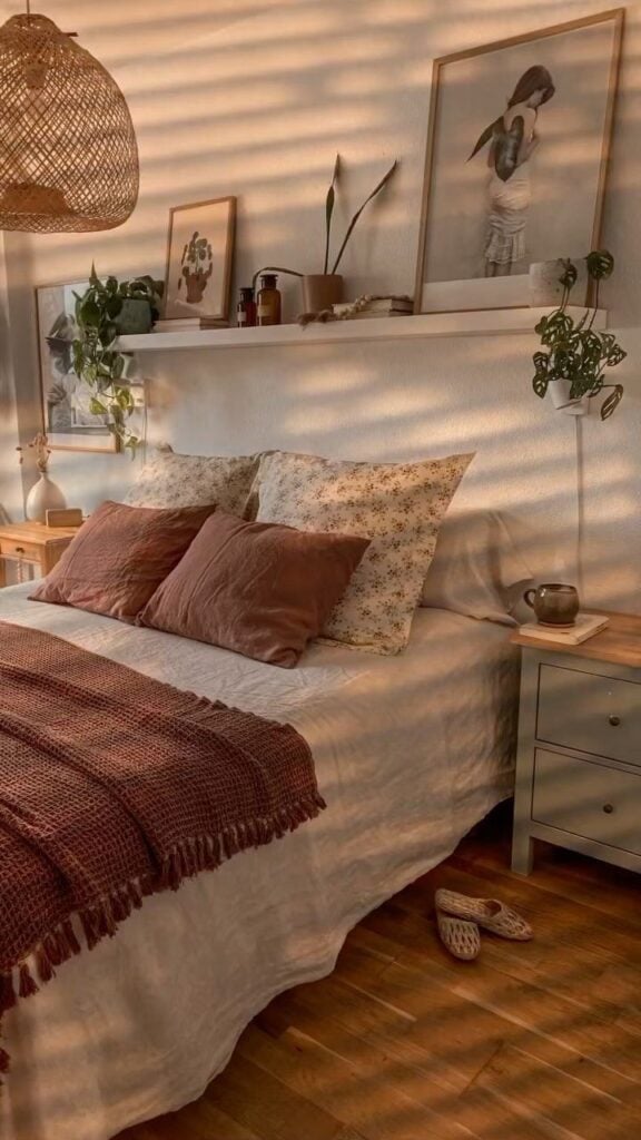 Cama na paleta Mocha Mousse