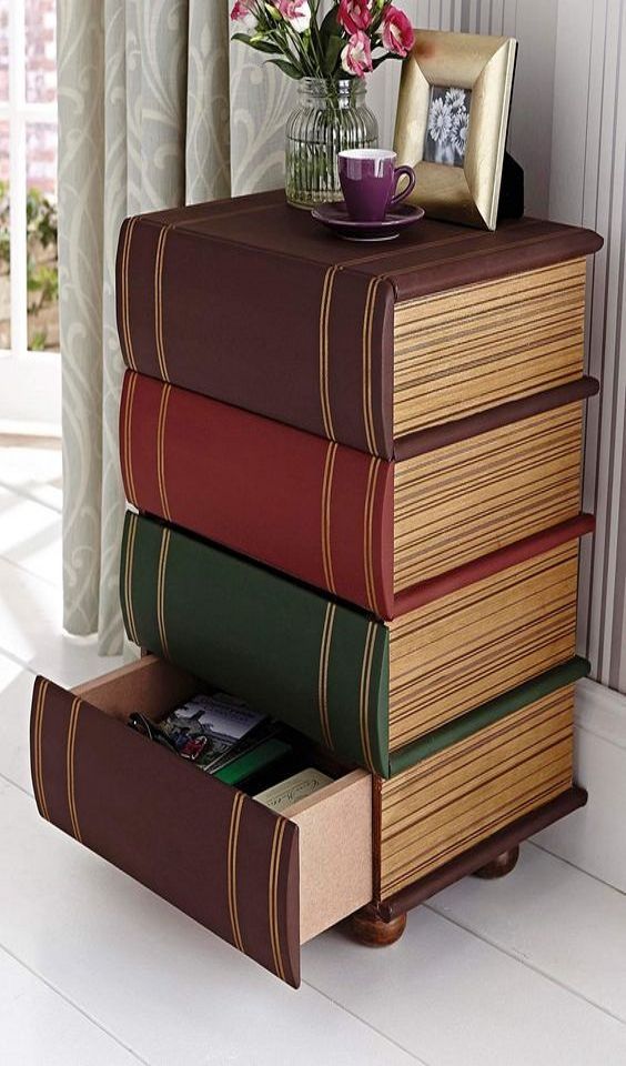 Gaveteiro em formato de livros
