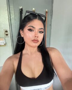 Maquiagem com a técnica latina makeup tutorial