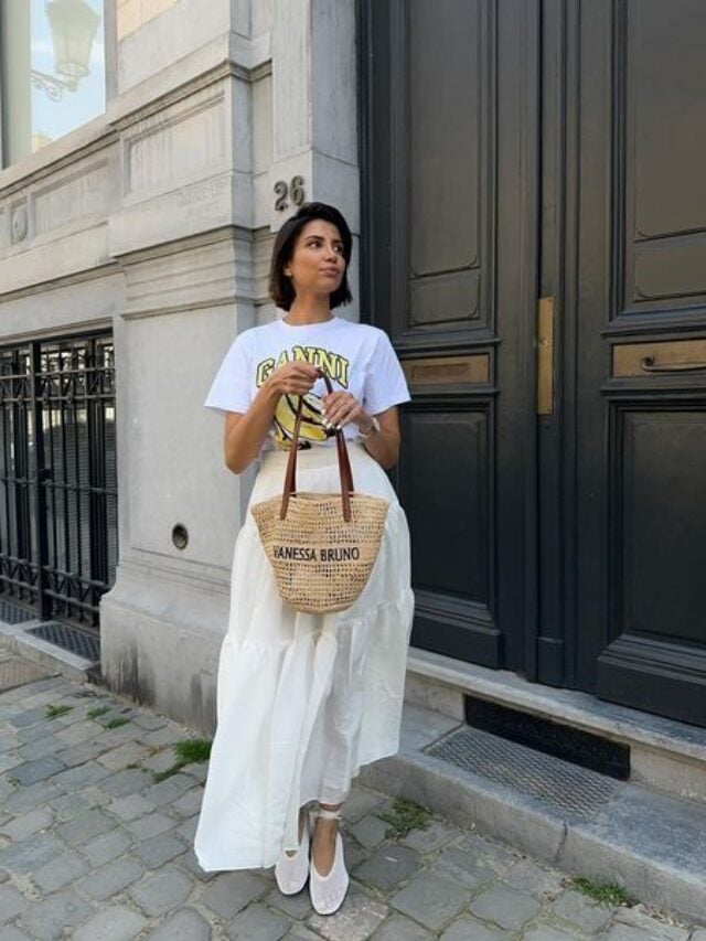 Look com bolsa de palha