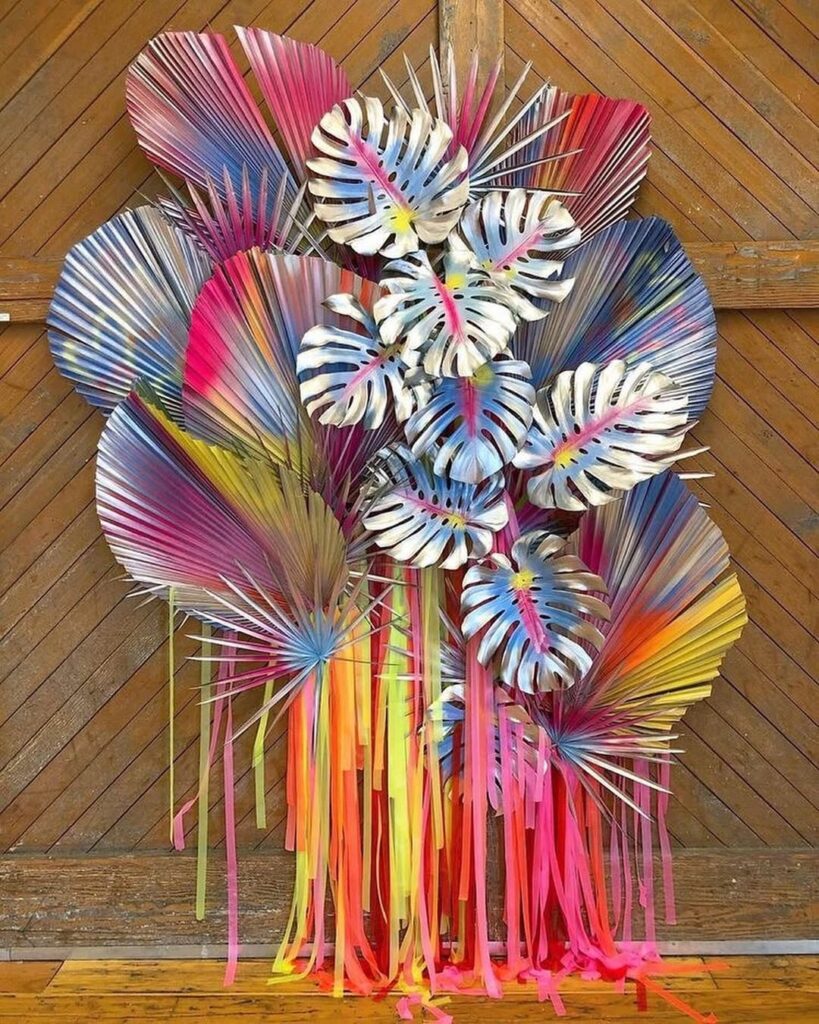 Folhas coloridas na cor prata
