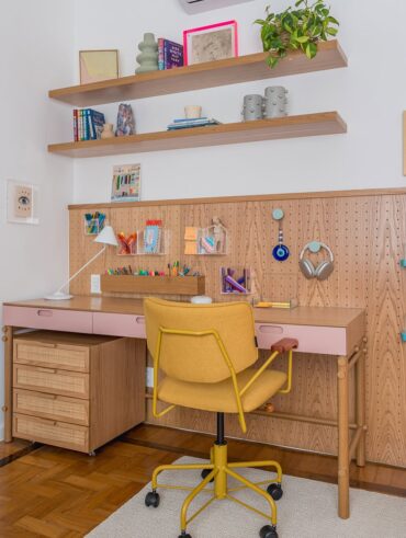 Bancada de estudos para quarto feminino decorado e criativo
