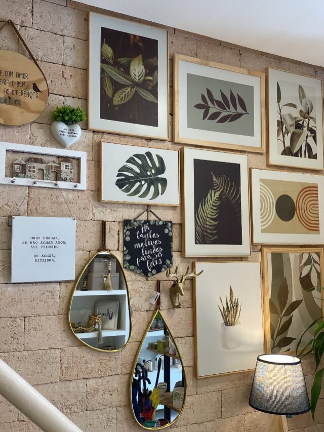 Galeria de quadros de folhas e espelhos