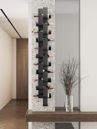 Adega de parede vertical cinza em metal