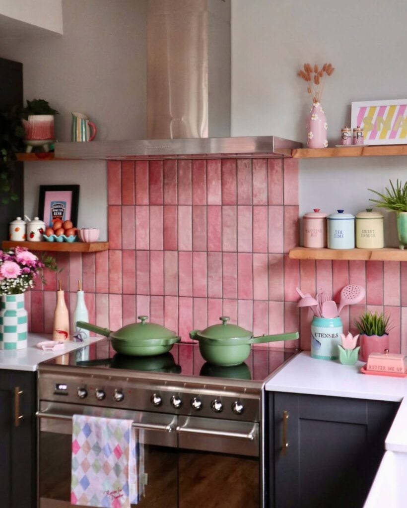 Inspiração de cozinha rosa e verde