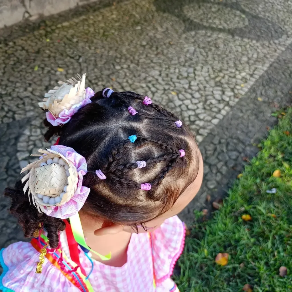 Inspiração para penteado junino infantil