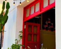 Janela vermelha de casa