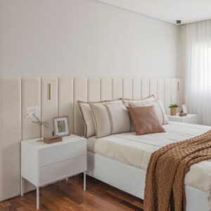 Inspiração de quarto de casal elegante e aconchegante