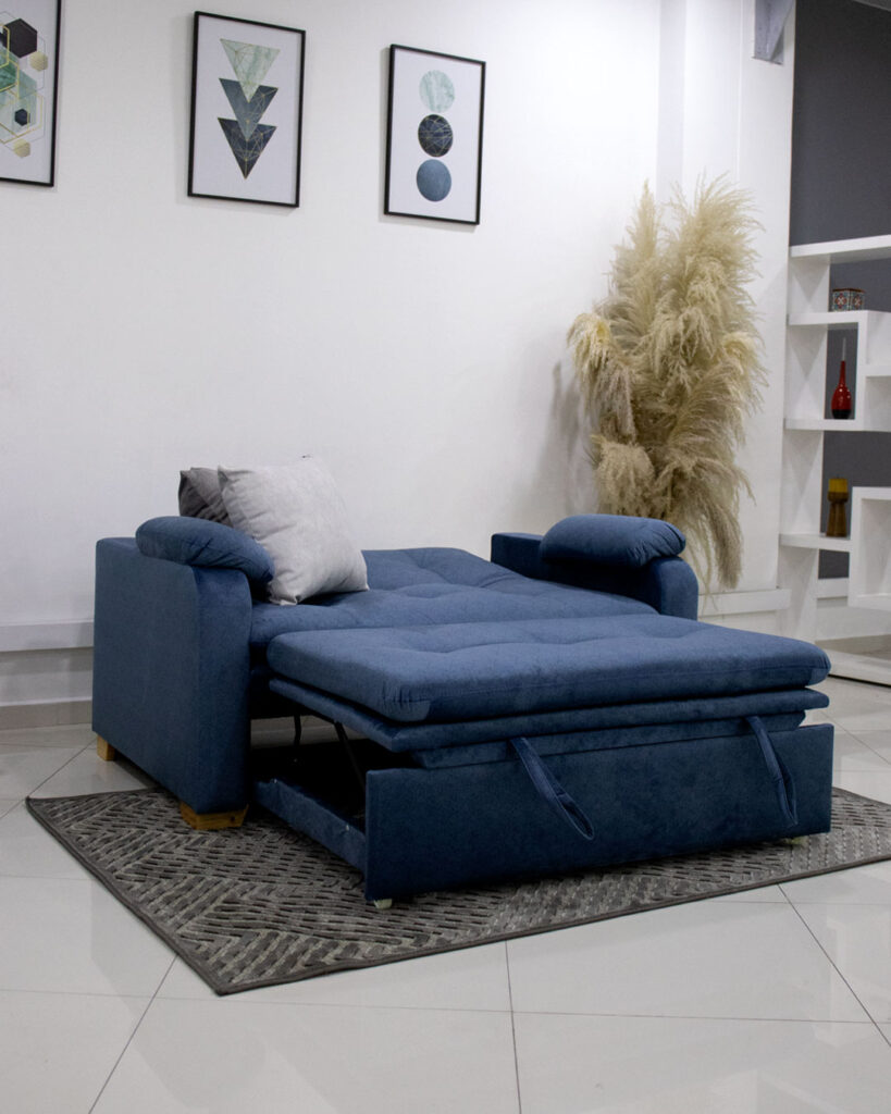 Sofá-cama em veludo azul