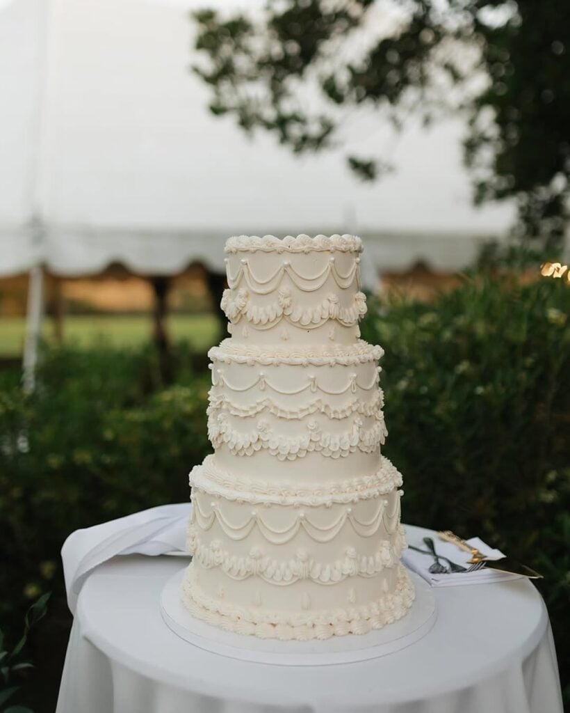 Doce de casamento com três andares