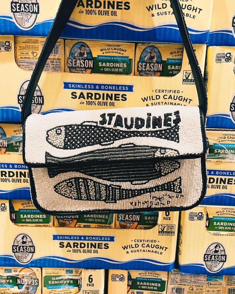 bolsa com estampa de sardinha
