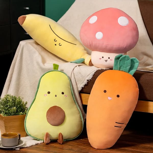Almofadas em formato de cenoura, abacate, banana e cogumelo