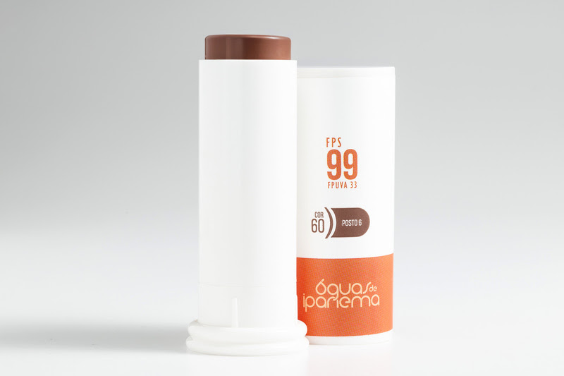 Embalagem da Base Stick com FPS 99 da Águas de Ipanema