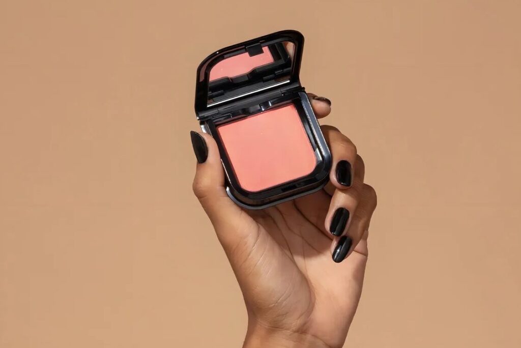 O Boticário vai distribuir blush de graça