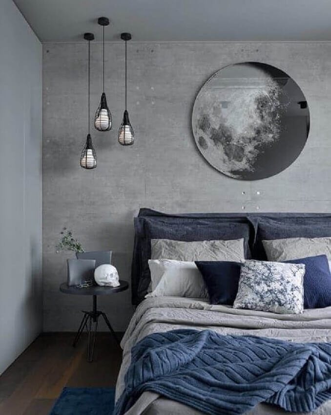 Quarto de casal com mesinha lateral e pendentes