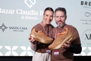 Claudia e Pedro Bartelle com a edição exclusiva do Olympikus Corre Max