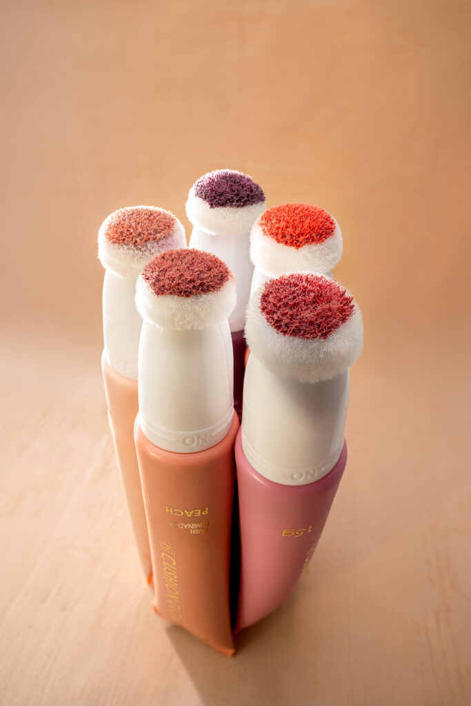 Embalagens dos blushes cushion da linha Bruna Tavares