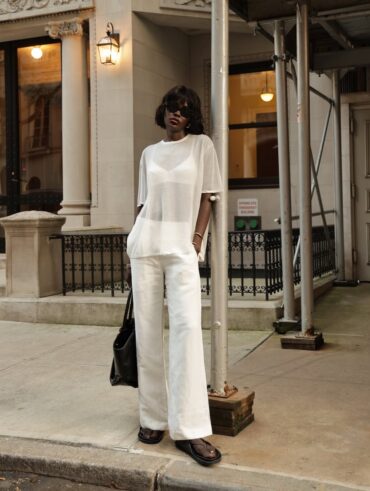 Look básico com peça transparente