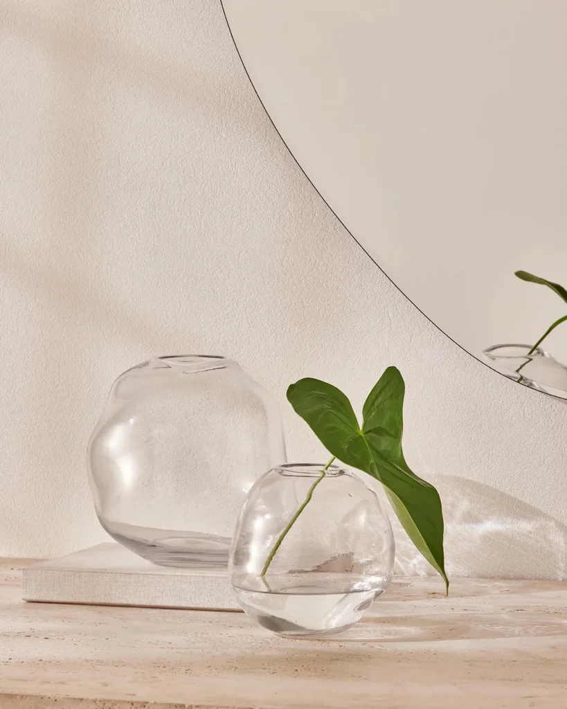 Vaso de vidro orgânico para o quarto