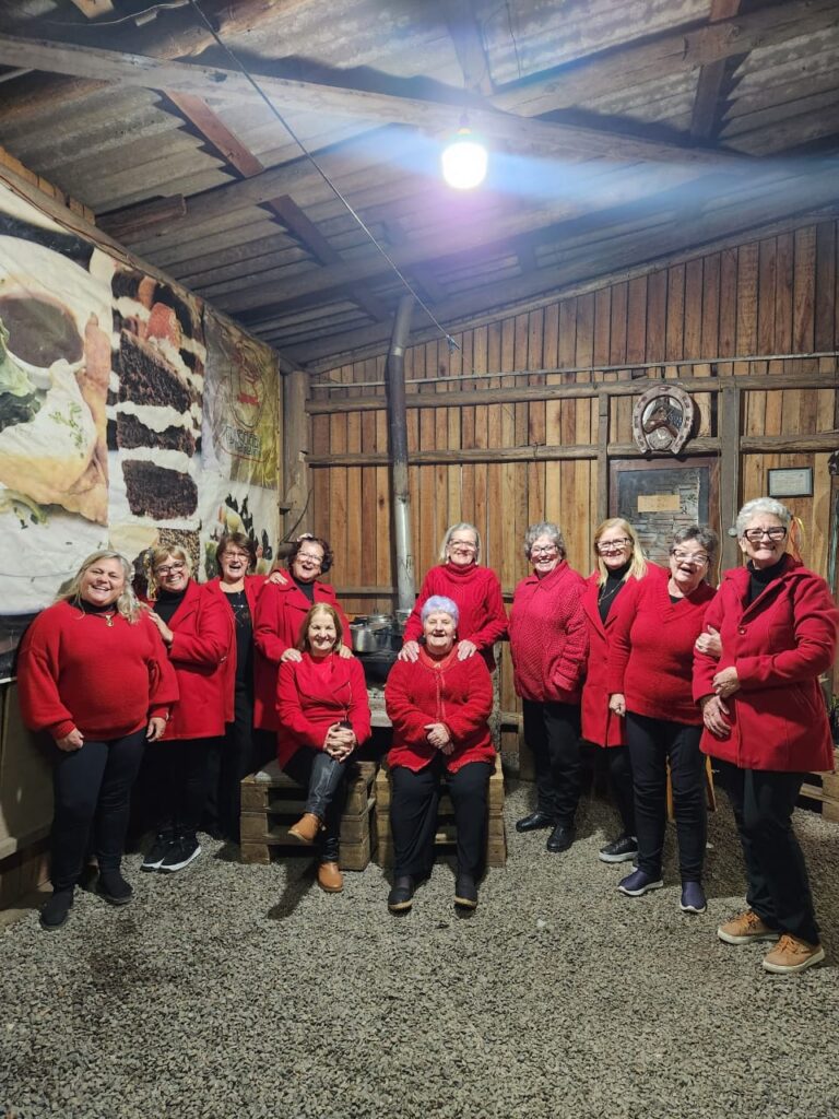 Foto do grupo de mulheres denominado Primas Gatosas