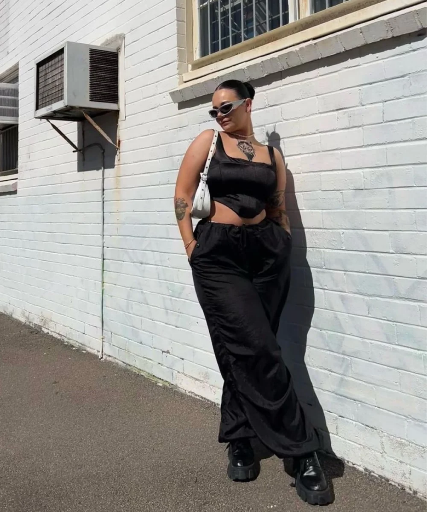 looks com corset