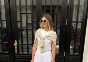 Look com saia longa branca
