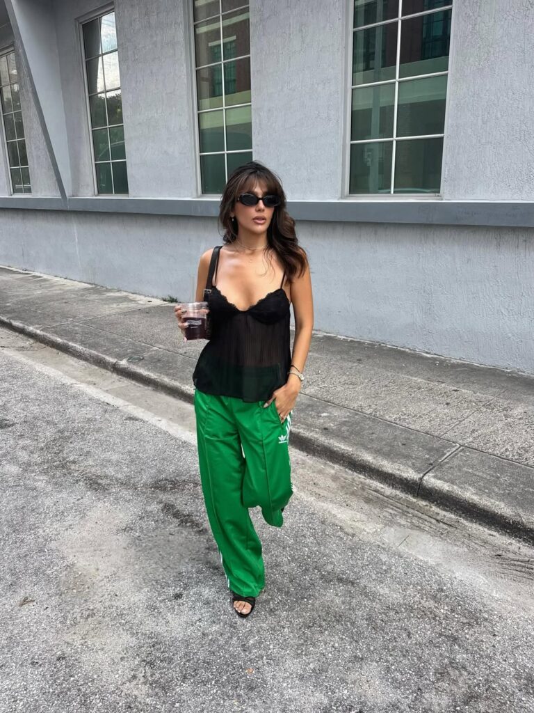 Look com calça adidas