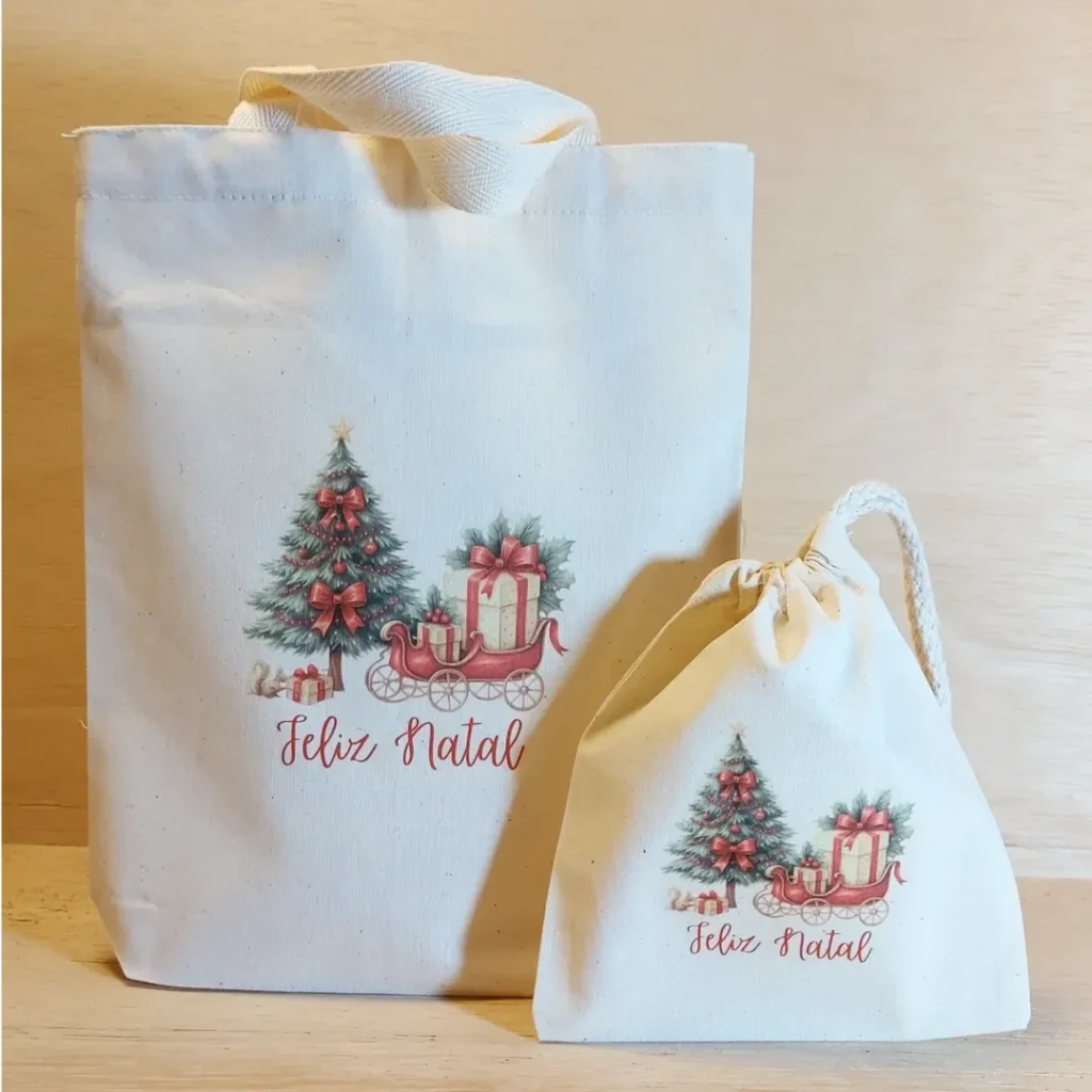 Sacolas de algodão para presente com pinheirinho e trenó do Papai Noel