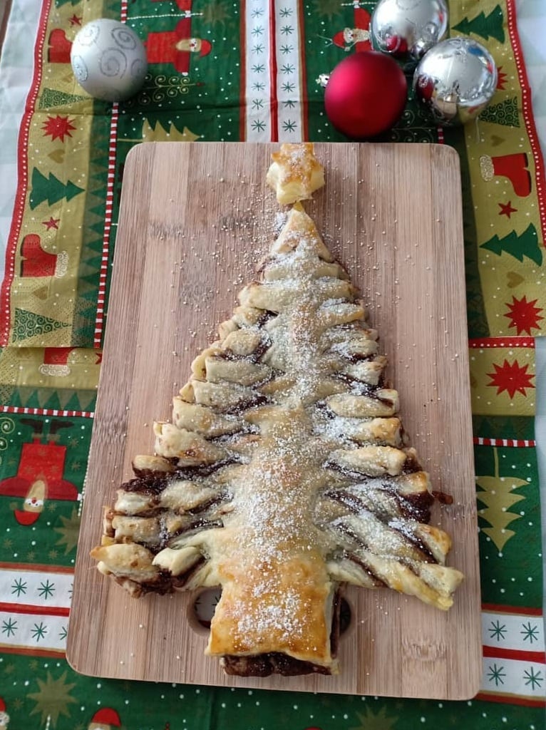 Árvore de Natal com massa folhada simples