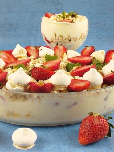 sobremesas de natal, merengue de morango com nata