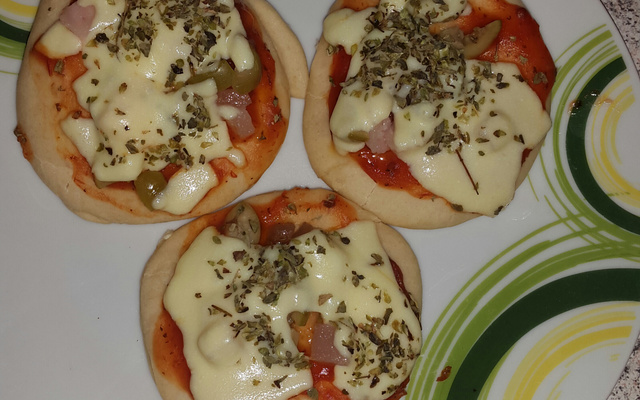 mini pizza para lanche da tarde