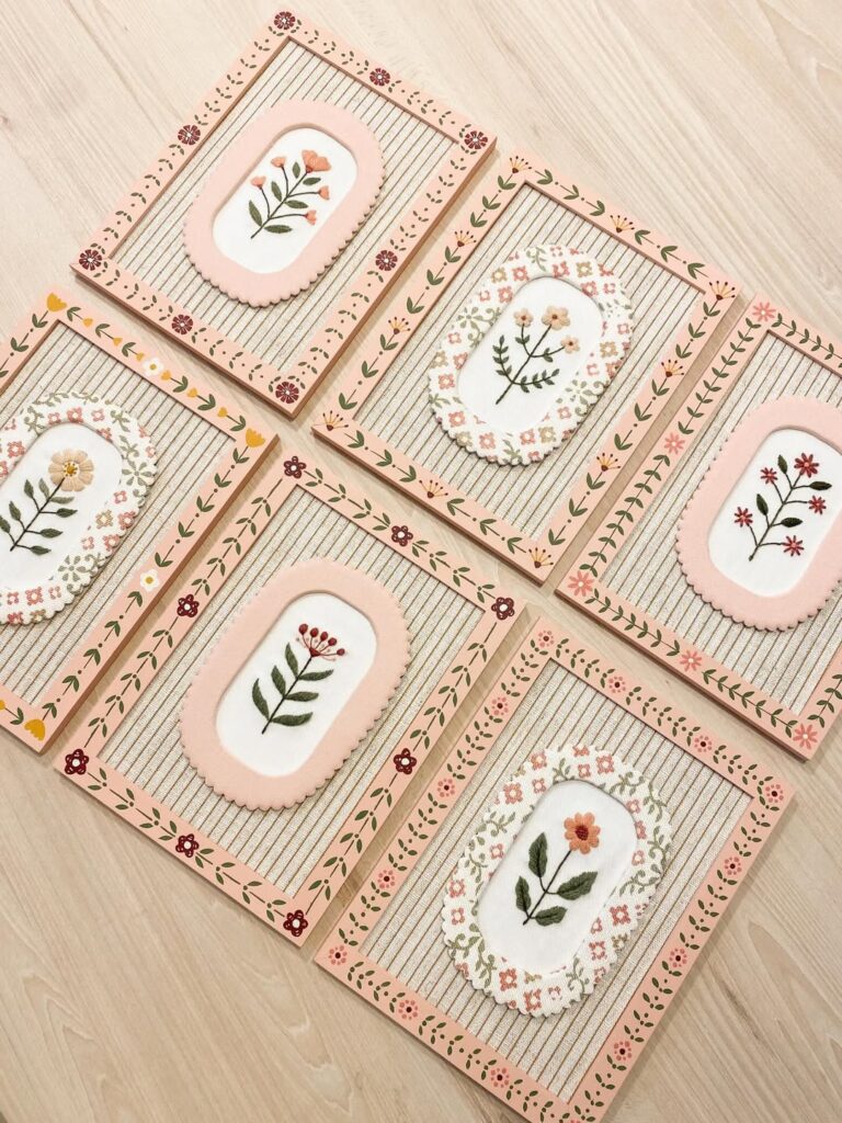 Quadrinhos com moldura rosa e florzinhas