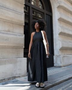 look com vestido longo e papete
