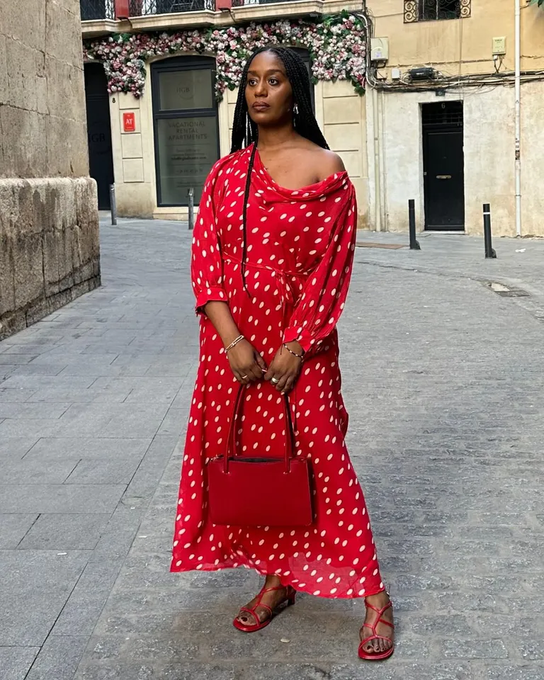 look monocromático vermelho