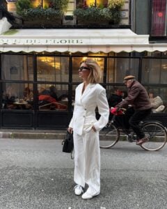looks de trabalho com tênis