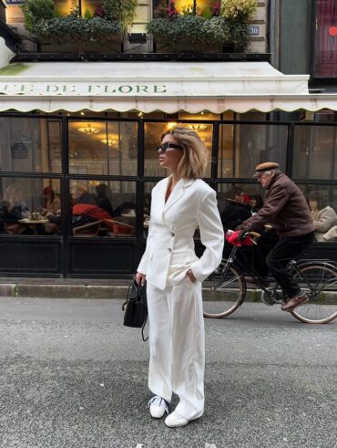 looks de trabalho com tênis