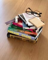 Livros empilhados
