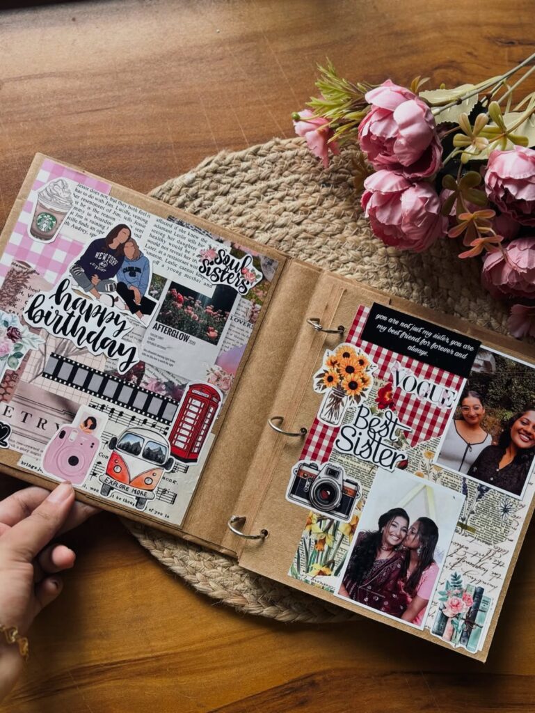 Livro de scrapbook com fotos, colagens e escritos