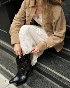 vestido com bota look de inverno