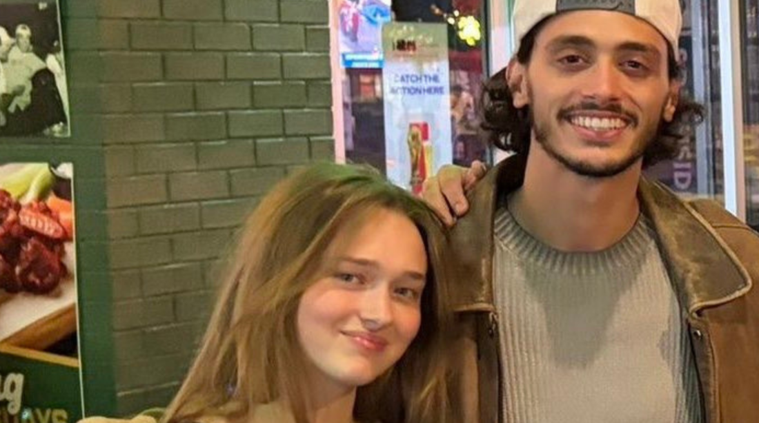 Atores que interpretam Grace e Logan, em Off Campus