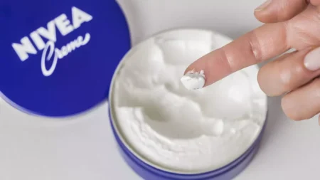benefícios do creme nivea da lata azul